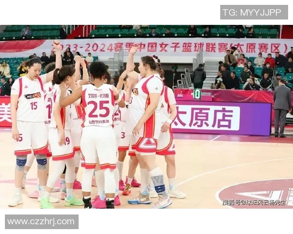 多拉多斯迎战瓜达拉哈拉争夺联赛关键三分的精彩对决