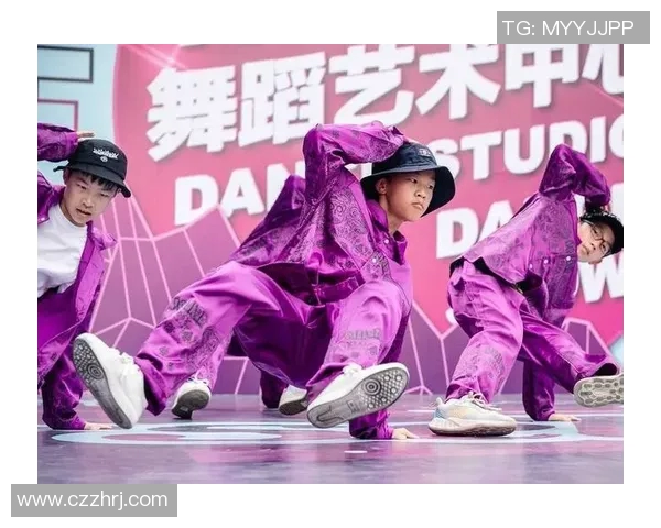 街舞之路:杭州街舞队的奋斗与蜕变全纪录 街舞之路:杭州街舞队的奋斗与蜕变全纪录